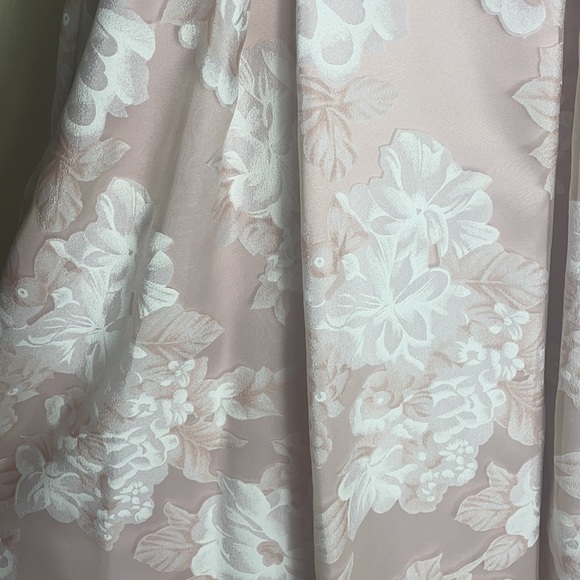 Eliza J Pink Floral Midi Skirt with light petticoat lining - Picture 4 of 6